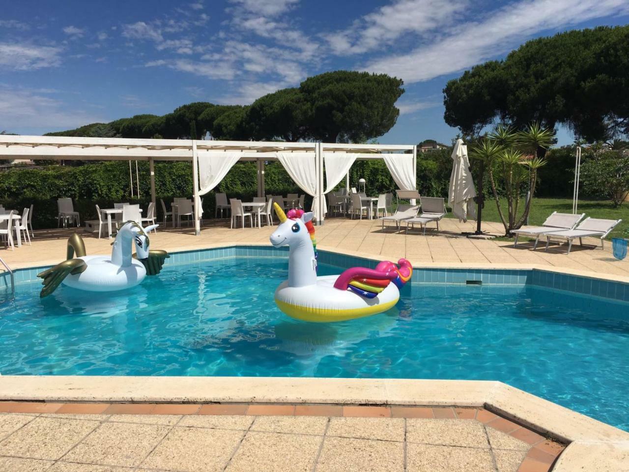Peperosa B&B And Events Nettuno Luaran gambar